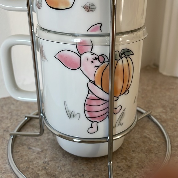 Disney SET of FOUR Winnie the Pooh and friends mugs new - Picture 5 of 8